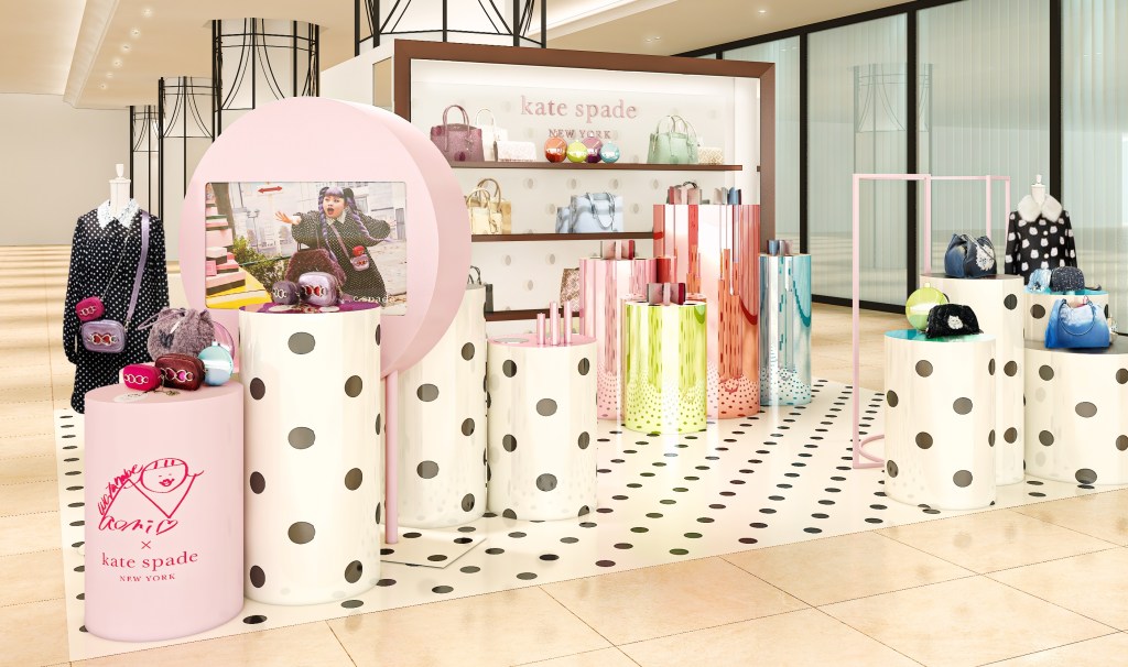 naomi watanabe x kate spade new york capsule collection pop-up shop：
グローバルアンバサダーの渡辺 直美さんとのコラボレーションによるカプセルコレクションの発売を記念したpop-up shopを11月25日に阪急うめだ本店にオープンします。