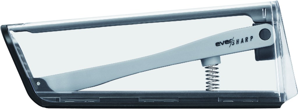 耐久性の高いドイツ製の鋼