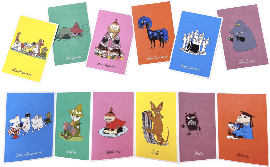 ムーミン家族やスナフキン、ミイ、ニョロニョロなどムーミン谷のキャラクターが描かれたポストカードセットが登場♪会場で販売している商品（書籍含む）税込5,500円以上お買い上げで、オリジナルポストカードセット2種をどちらか1つプレゼント致します。